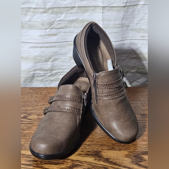 Easy Street Brown Women's Loafers with Strap Detail - Picture 1 of 9